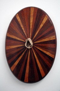 „Heiliggeistloch“, Kartoffel, intarsiertes Holz, 2012