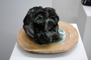 „Hirnschale“, Keramik glasiert, 2011