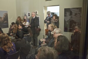 Ausstellungsansicht: Lesung mit Nora Gomringer, Foto: R. Ritzerfeld