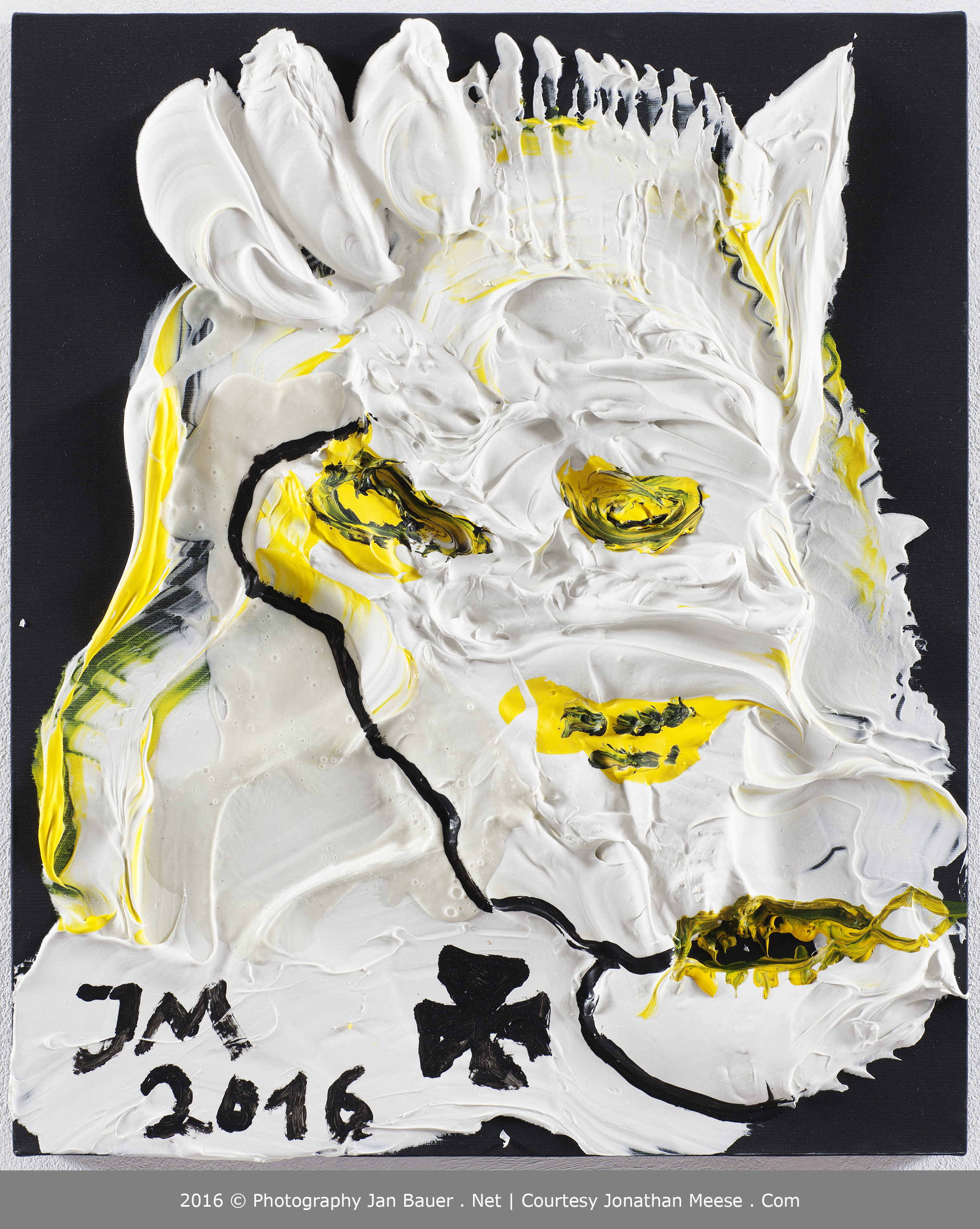 Jonathan Meese, Dr. Amfortas ist Eigelbmündel de Little Fitty, 2016, Acryl, Acryl-Spachtel, Caparol-Dispersionsbinder auf Leinwand, 60,5x50,3x3,3 cm, Photocredit: Jan Bauer. net/ Courtesy Bureau Jonathan Meese